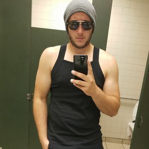 Meet your Posher, Cesar